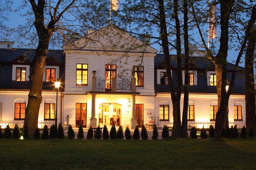 Hotel Dwor Kosciuszko Krakow Luaran gambar